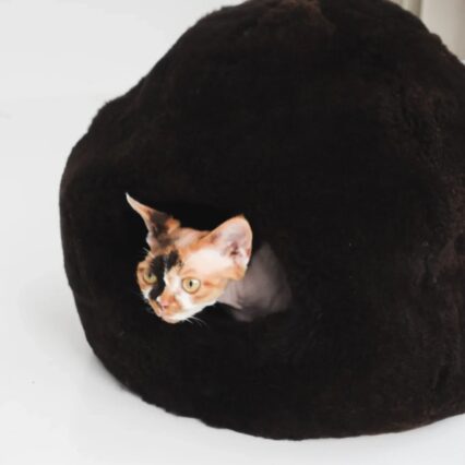 Nest Natural Sheepskin Pet Bed - Brown