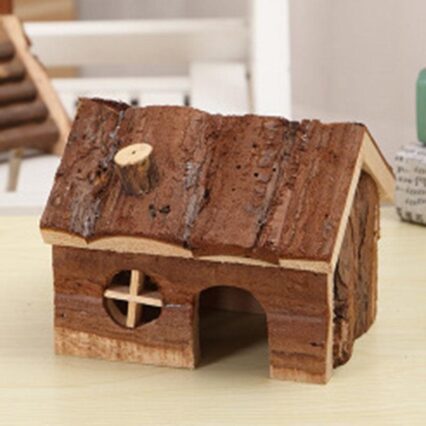 Rustic Woodland Retreat: Skimmed Fir Bark Hamster House
